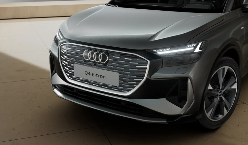 
								Audi Q4 Sportback Genuine edition 45 e-tron 210,00 kW 77,0 kWh full									