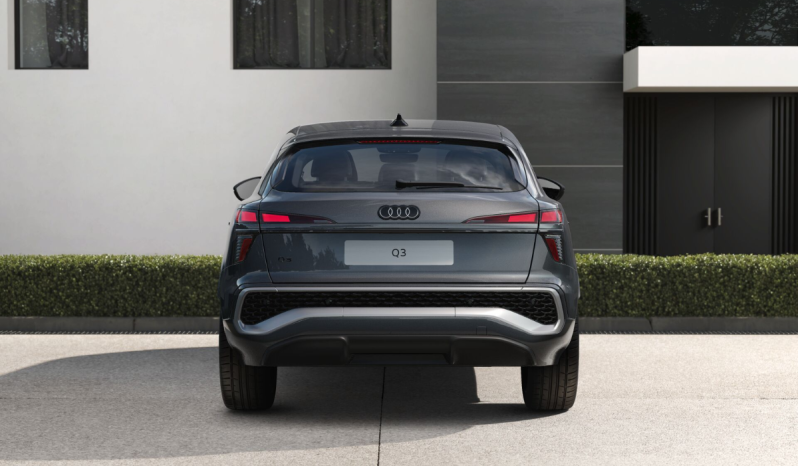 
								Audi Q3 Sportback Black line edition TFSI 110 kW S tronic full									