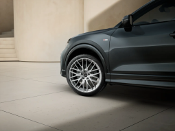 
										Audi Q2 Adrenalin edition 35 TFSI 110(150) kW(CV) 6 vel. full									