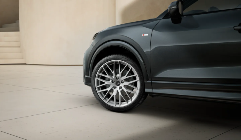 
								Audi Q2 Adrenalin edition 35 TFSI 110(150) kW(CV) 6 vel. full									