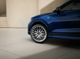 
										Audi Q2 Adrenalin edition 35 TFSI 110(150) kW(CV) S tronic full									