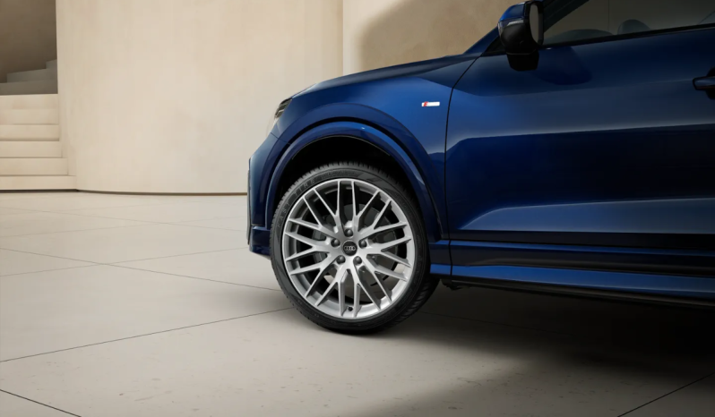 
								Audi Q2 Adrenalin edition 35 TFSI 110(150) kW(CV) S tronic full									