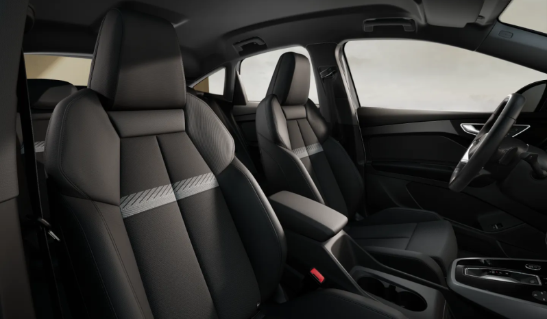 
								Audi Q4 Sportback Genuine edition 45 e-tron 210,00 kW 77,0 kWh full									