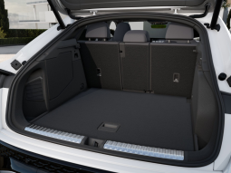 
										Audi Q3 Sportback Black line edition e-hybrid 200 kW S tronic full									
