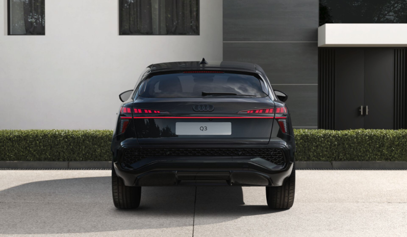 
								Audi Q3 Sportback Black line edition e-hybrid 200 kW S tronic full									