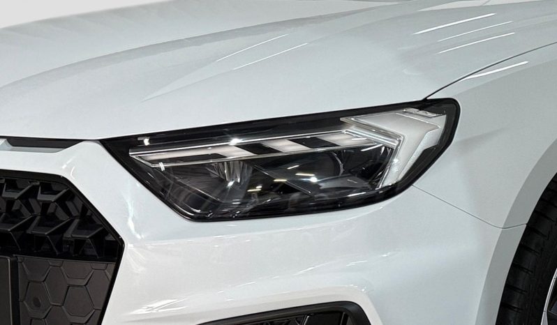 
								A1 Sportback Adrenalin Black edition 30 TFSI 85(116) kW(CV) S tronic – 0090NNS full									