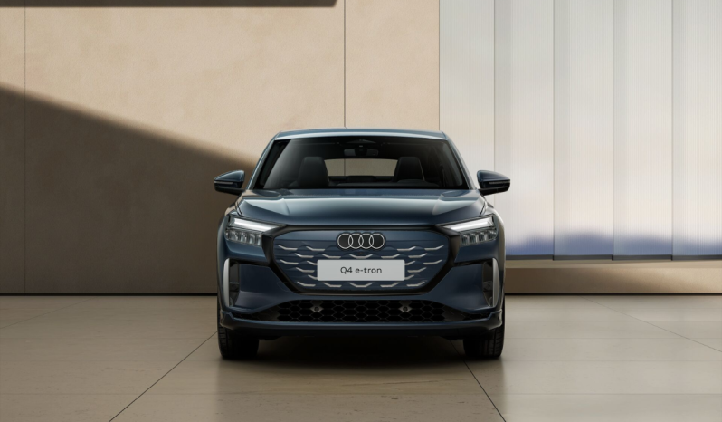 
								Audi Q4 Sportback S line e-tron performance 210,00 kW 77,0 kWh full									
