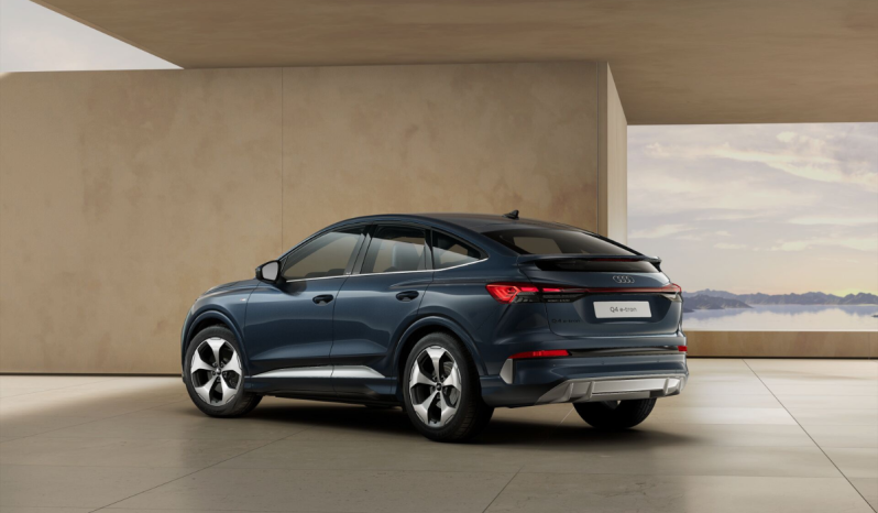 
								Audi Q4 Sportback S line e-tron performance 210,00 kW 77,0 kWh full									