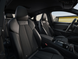 
										Audi Q6 Sportback S line e-tron quattro 315,00 kW 94,9 kWh full									