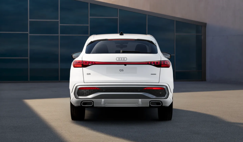 
								Audi Q5 Sportback S line e-hybrid quattro 220(299) kW(CV) S tronic full									