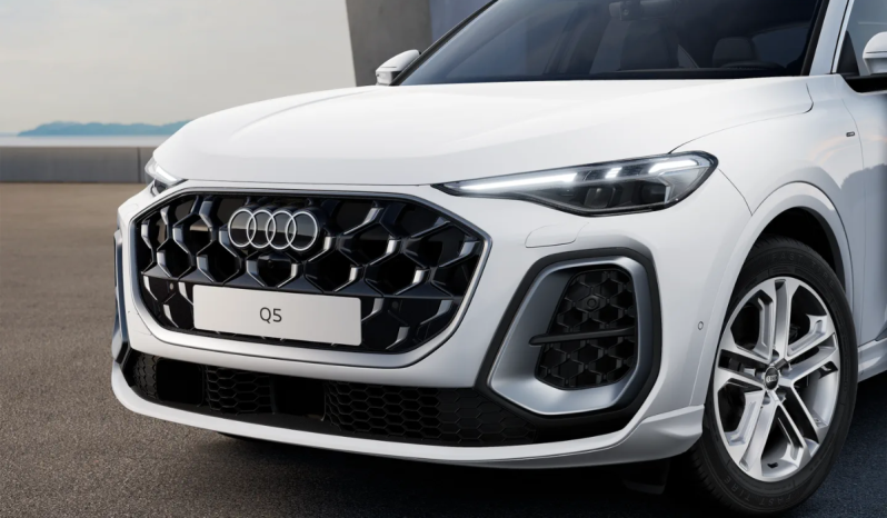
								Audi Q5 Sportback S line e-hybrid quattro 220(299) kW(CV) S tronic full									