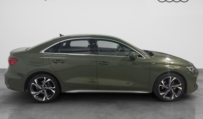 
								A3 Sedán TFSI S line S tronic 110kW – 0453NDY full									