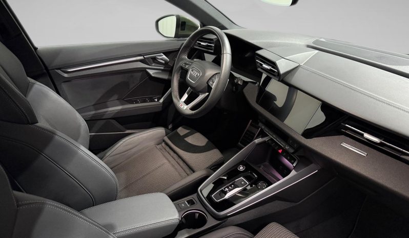 
								A3 Sedán TFSI S line S tronic 110kW – 0453NDY full									