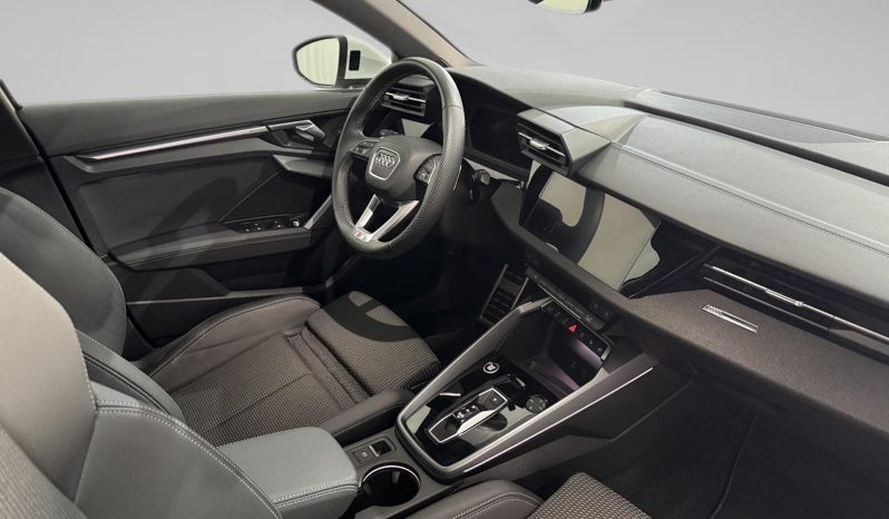 
								A3 Sedán TDI S line S tronic 110kW – 5886NDR full									
