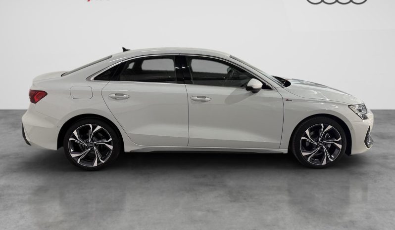 
								A3 Sedán TDI S line S tronic 110kW – 5886NDR full									