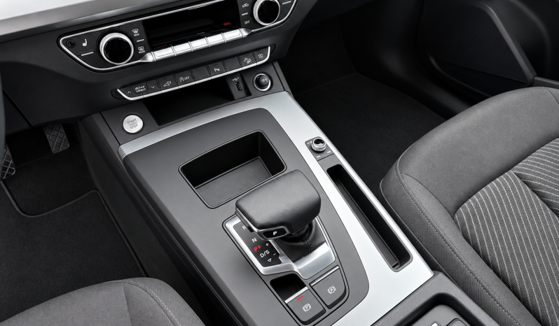 
								Audi Q5 Advanced 50 TFSI e quattro 220(299) kW(CV) S tronic – 5474MXD full									