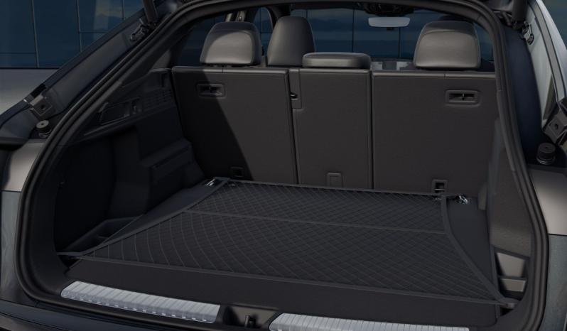 
								Audi Q5 Sportback Black competition e-hybrid quattro 270(367) kW(CV) S tronic full									