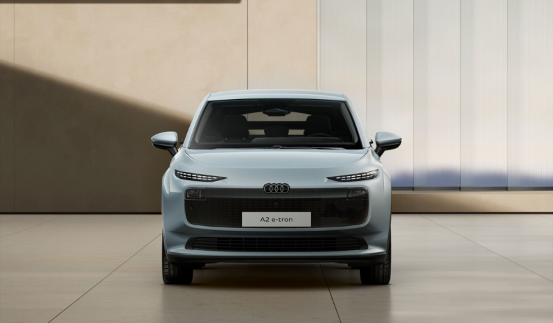 
								Audi A2 Attraction e-tron 125,00 kW 50,0 kWh full									