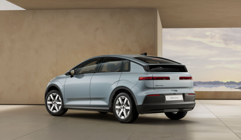 
								Audi A2 Attraction e-tron 125,00 kW 50,0 kWh full									