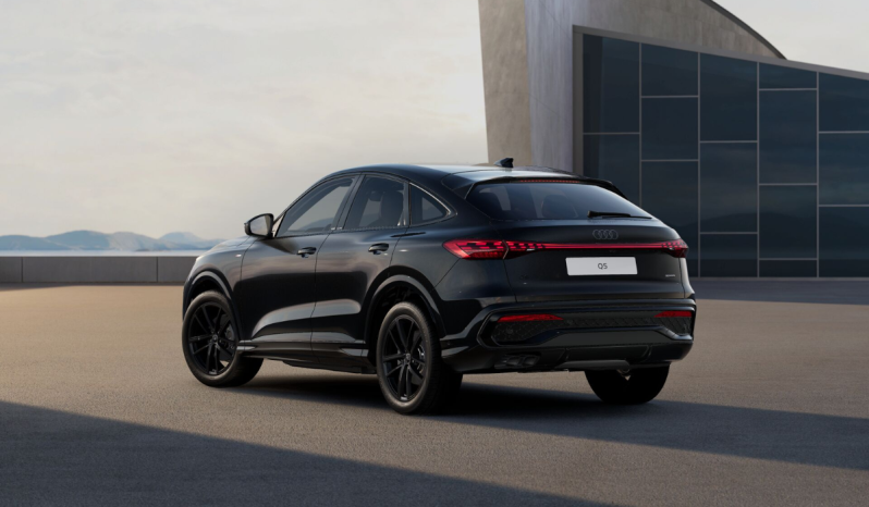 
								Audi Q5 Sportback Black line TDI quattro 150(204) kW(CV) S tronic full									