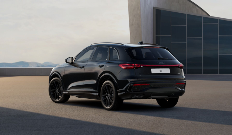 
								Audi Q5 SUV Black line TDI quattro 150 (204) kW (CV) S tronic full									