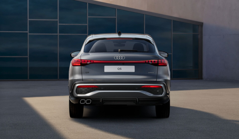 
								Audi Q5 Sportback S line TDI quattro 150 (204) kW (CV) S tronic full									