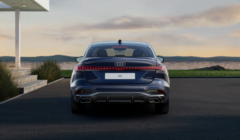 
								Audi A5 Sedan S Line e-hybrid quattro 220 (299) kW (CV) S tronic full									