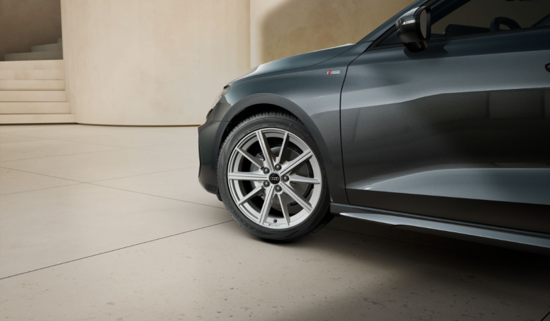 
								Audi A3 Sportback S line TFSI 110 (150) kW (CV) S tronic full									